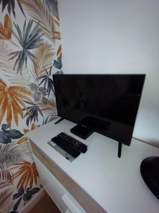 Le Ptit Nid De Louviers Tv/Fibre Exterior foto